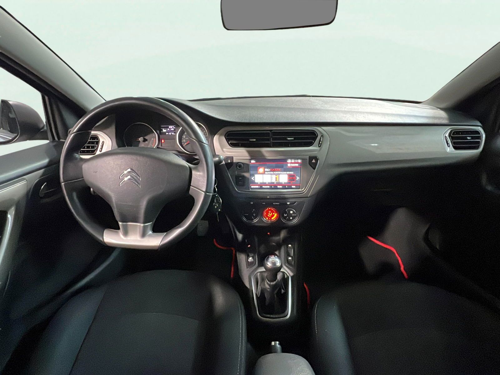 https://cdn-flexicar.caraffinity.it/public_appraisal_images_pro/images/stock/174114/uMa60muN5G__WhatsApp Image 2025-08-13 at 18.24.55 (5).jpeg